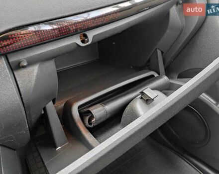 Білий Рено Сценік, об'ємом двигуна 1.46 л та пробігом 236 тис. км за 6999 $, фото 59 на Automoto.ua