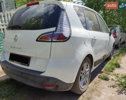 Белый Рено Сценик, объемом двигателя 1.6 л и пробегом 210 тыс. км за 8999 $, фото 10 на Automoto.ua