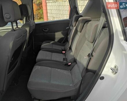 Білий Рено Сценік, об'ємом двигуна 1.46 л та пробігом 236 тис. км за 6999 $, фото 25 на Automoto.ua