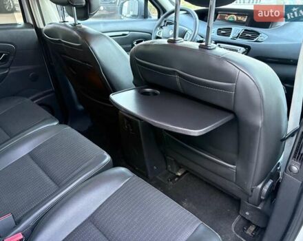 Белый Рено Сценик, объемом двигателя 1.5 л и пробегом 192 тыс. км за 9190 $, фото 36 на Automoto.ua