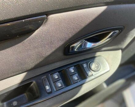 Белый Рено Сценик, объемом двигателя 1.6 л и пробегом 215 тыс. км за 7600 $, фото 9 на Automoto.ua