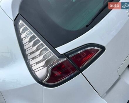 Білий Рено Сценік, об'ємом двигуна 2 л та пробігом 292 тис. км за 7800 $, фото 9 на Automoto.ua
