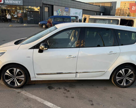 Белый Рено Сценик, объемом двигателя 1.6 л и пробегом 180 тыс. км за 9500 $, фото 3 на Automoto.ua