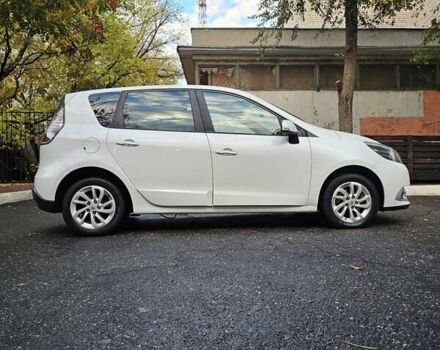 Рено Сценик 2012 в Одессе на Automoto.ua Белый Рено Сценик, объемом двигателя 2 л и пробегом 280 тыс. км за 8700 $, фото 5 на Automoto.ua