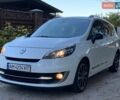 Белый Рено Сценик, объемом двигателя 1.6 л и пробегом 248 тыс. км за 8800 $, фото 3 на Automoto.ua
