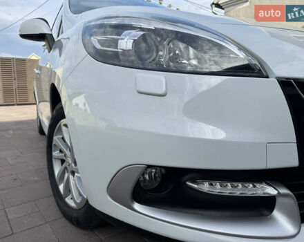 Белый Рено Сценик, объемом двигателя 1.46 л и пробегом 185 тыс. км за 7900 $, фото 14 на Automoto.ua