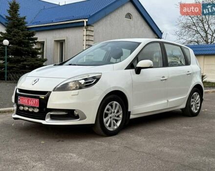 Рено Сценик 2012 в Радивилове на Automoto.ua Белый Рено Сценик, объемом двигателя 1.5 л и пробегом 205 тыс. км за 7800 $, фото 18 на Automoto.ua