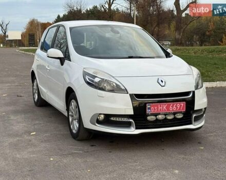 Рено Сценик 2012 в Радивилове на Automoto.ua Белый Рено Сценик, объемом двигателя 1.5 л и пробегом 205 тыс. км за 7800 $, фото 8 на Automoto.ua