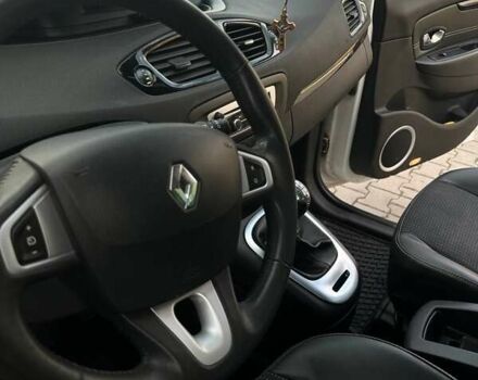 Білий Рено Сценік, об'ємом двигуна 1.6 л та пробігом 254 тис. км за 8300 $, фото 34 на Automoto.ua