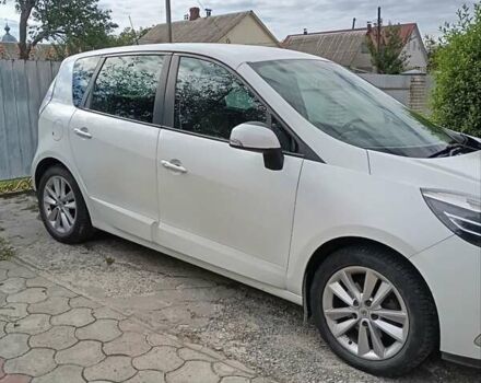 Білий Рено Сценік, об'ємом двигуна 1.5 л та пробігом 205 тис. км за 8300 $, фото 4 на Automoto.ua