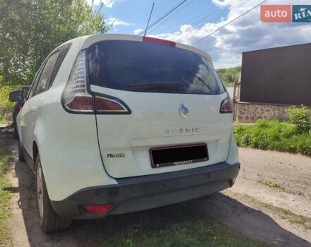 Белый Рено Сценик, объемом двигателя 1.6 л и пробегом 210 тыс. км за 8999 $, фото 3 на Automoto.ua
