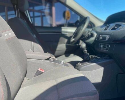 Белый Рено Сценик, объемом двигателя 1.6 л и пробегом 215 тыс. км за 7600 $, фото 16 на Automoto.ua