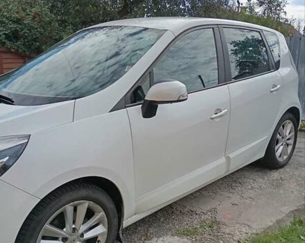 Білий Рено Сценік, об'ємом двигуна 1.5 л та пробігом 205 тис. км за 8300 $, фото 10 на Automoto.ua