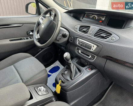 Белый Рено Сценик, объемом двигателя 1.46 л и пробегом 185 тыс. км за 7900 $, фото 21 на Automoto.ua