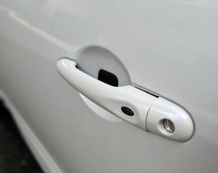 Рено Сценик 2012 в Одессе на Automoto.ua Белый Рено Сценик, объемом двигателя 2 л и пробегом 280 тыс. км за 8700 $, фото 8 на Automoto.ua