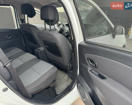 Белый Рено Сценик, объемом двигателя 1.46 л и пробегом 185 тыс. км за 7900 $, фото 35 на Automoto.ua