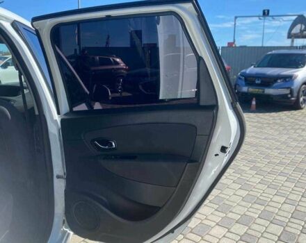 Белый Рено Сценик, объемом двигателя 1.6 л и пробегом 215 тыс. км за 7600 $, фото 23 на Automoto.ua