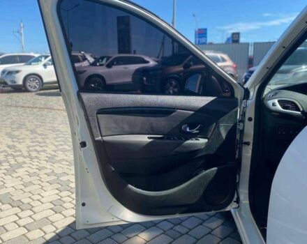 Белый Рено Сценик, объемом двигателя 1.6 л и пробегом 215 тыс. км за 7600 $, фото 8 на Automoto.ua