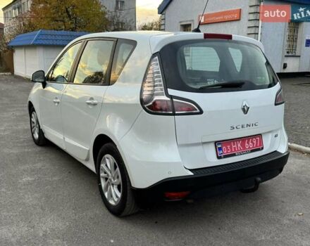 Рено Сценик 2012 в Радивилове на Automoto.ua Белый Рено Сценик, объемом двигателя 1.5 л и пробегом 205 тыс. км за 7800 $, фото 13 на Automoto.ua