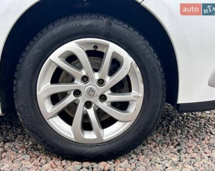 Білий Рено Сценік, об'ємом двигуна 2 л та пробігом 292 тис. км за 7800 $, фото 31 на Automoto.ua