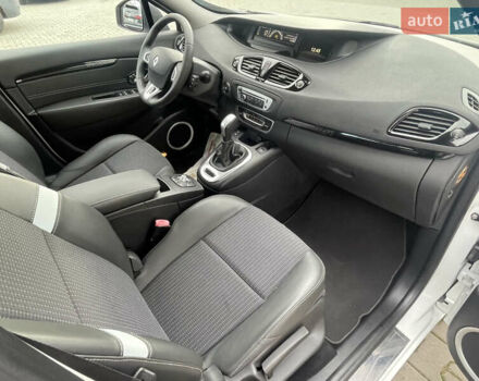 Белый Рено Сценик, объемом двигателя 2 л и пробегом 203 тыс. км за 8500 $, фото 19 на Automoto.ua