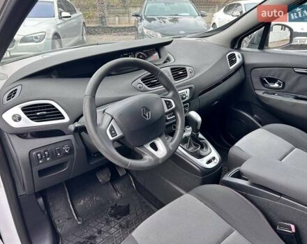 Білий Рено Сценік, об'ємом двигуна 2 л та пробігом 292 тис. км за 7800 $, фото 13 на Automoto.ua