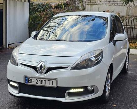 Рено Сценик 2012 в Одессе на Automoto.ua Белый Рено Сценик, объемом двигателя 2 л и пробегом 280 тыс. км за 8700 $, фото 2 на Automoto.ua