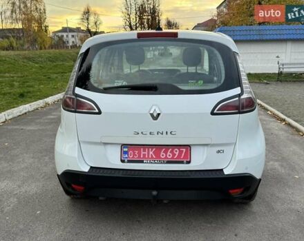Рено Сценик 2012 в Радивилове на Automoto.ua Белый Рено Сценик, объемом двигателя 1.5 л и пробегом 205 тыс. км за 7800 $, фото 10 на Automoto.ua