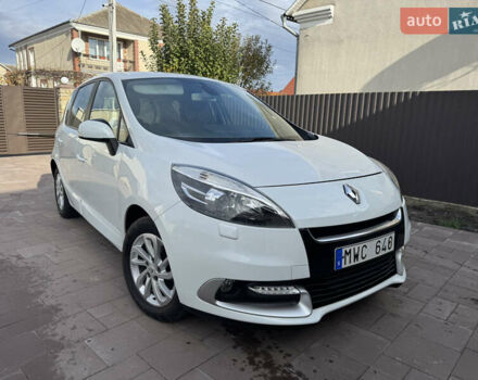 Белый Рено Сценик, объемом двигателя 1.46 л и пробегом 185 тыс. км за 7900 $, фото 2 на Automoto.ua