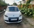 Белый Рено Сценик, объемом двигателя 1.46 л и пробегом 230 тыс. км за 7300 $, фото 1 на Automoto.ua
