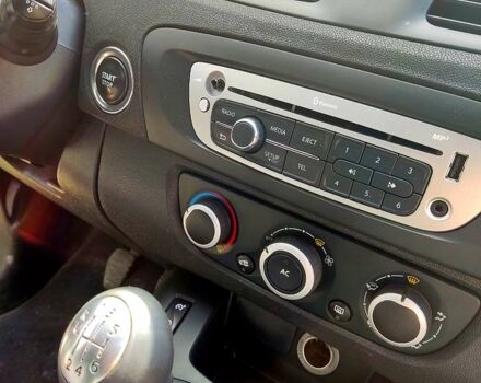 Белый Рено Сценик, объемом двигателя 1.6 л и пробегом 210 тыс. км за 8500 $, фото 13 на Automoto.ua