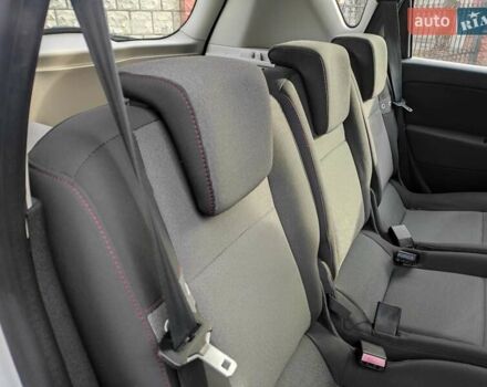 Білий Рено Сценік, об'ємом двигуна 1.46 л та пробігом 236 тис. км за 6999 $, фото 36 на Automoto.ua