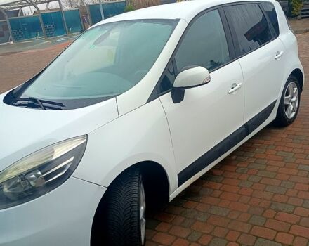 Білий Рено Сценік, об'ємом двигуна 1.6 л та пробігом 305 тис. км за 8280 $, фото 4 на Automoto.ua