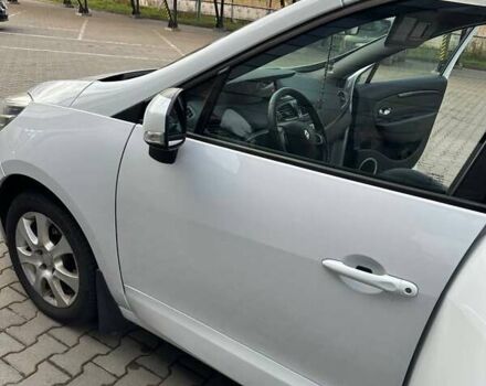 Білий Рено Сценік, об'ємом двигуна 1.6 л та пробігом 254 тис. км за 8300 $, фото 18 на Automoto.ua
