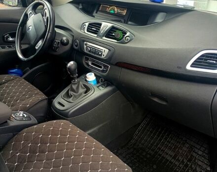 Білий Рено Сценік, об'ємом двигуна 1.6 л та пробігом 305 тис. км за 8280 $, фото 6 на Automoto.ua