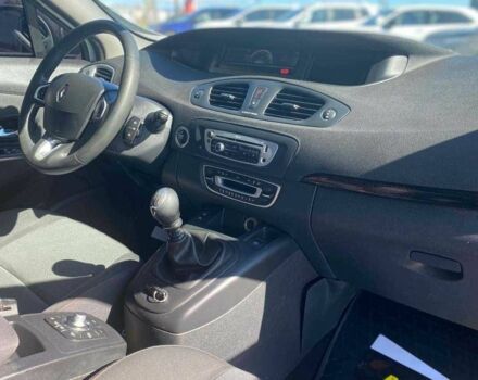 Белый Рено Сценик, объемом двигателя 1.6 л и пробегом 215 тыс. км за 7600 $, фото 15 на Automoto.ua