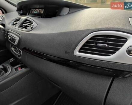 Білий Рено Сценік, об'ємом двигуна 1.46 л та пробігом 236 тис. км за 6999 $, фото 47 на Automoto.ua