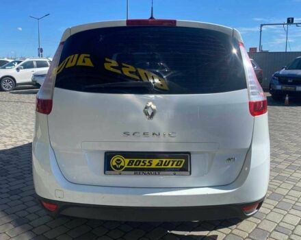 Белый Рено Сценик, объемом двигателя 1.6 л и пробегом 215 тыс. км за 7600 $, фото 5 на Automoto.ua