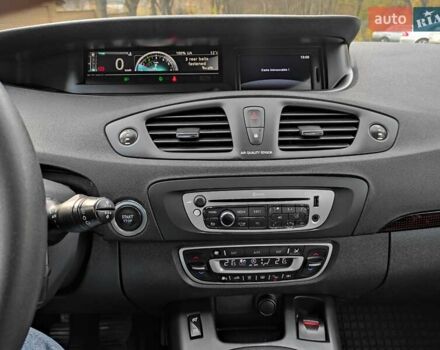 Білий Рено Сценік, об'ємом двигуна 1.46 л та пробігом 236 тис. км за 6999 $, фото 53 на Automoto.ua