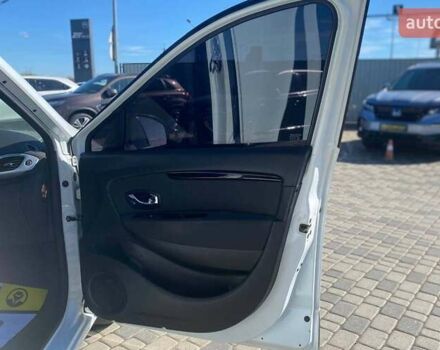 Білий Рено Сценік, об'ємом двигуна 1.6 л та пробігом 215 тис. км за 7600 $, фото 24 на Automoto.ua