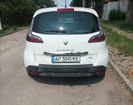 Рено Сценик 2012 в Запорожье на Automoto.ua Белый Рено Сценик, объемом двигателя 1.46 л и пробегом 178 тыс. км за 8000 $, фото 4 на Automoto.ua