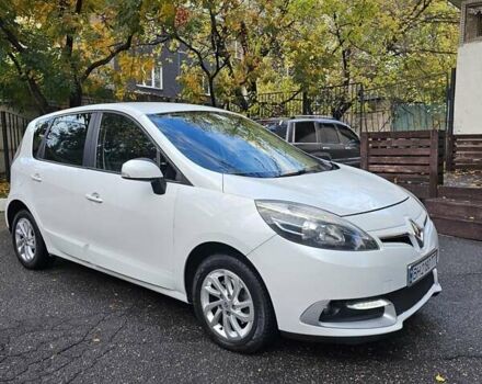 Рено Сценик 2012 в Одессе на Automoto.ua Белый Рено Сценик, объемом двигателя 2 л и пробегом 280 тыс. км за 8700 $, фото 11 на Automoto.ua