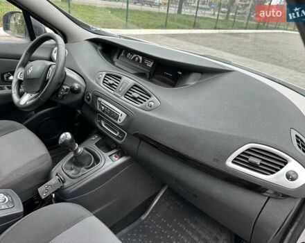 Белый Рено Сценик, объемом двигателя 1.5 л и пробегом 207 тыс. км за 7500 $, фото 19 на Automoto.ua