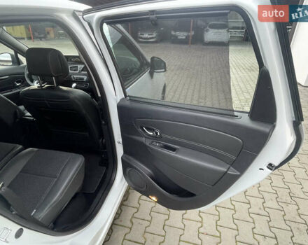 Белый Рено Сценик, объемом двигателя 2 л и пробегом 203 тыс. км за 8500 $, фото 18 на Automoto.ua