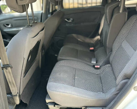 Білий Рено Сценік, об'ємом двигуна 1.46 л та пробігом 326 тис. км за 6300 $, фото 10 на Automoto.ua