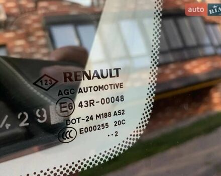 Белый Рено Сценик, объемом двигателя 1.6 л и пробегом 248 тыс. км за 8800 $, фото 60 на Automoto.ua