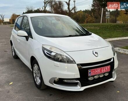 Рено Сценик 2012 в Радивилове на Automoto.ua Белый Рено Сценик, объемом двигателя 1.5 л и пробегом 205 тыс. км за 7800 $, фото 14 на Automoto.ua