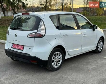 Рено Сценик 2012 в Радивилове на Automoto.ua Белый Рено Сценик, объемом двигателя 1.5 л и пробегом 205 тыс. км за 7800 $, фото 7 на Automoto.ua