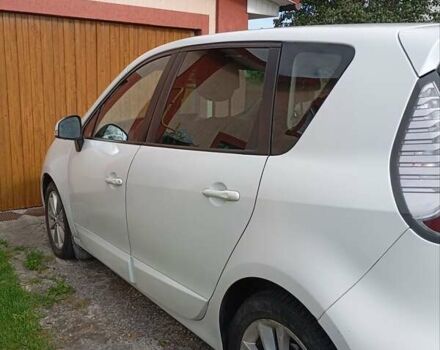 Білий Рено Сценік, об'ємом двигуна 1.5 л та пробігом 205 тис. км за 8300 $, фото 7 на Automoto.ua