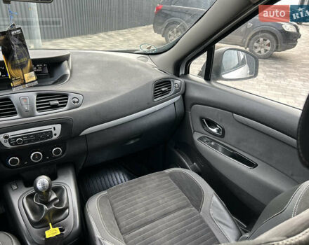 Белый Рено Сценик, объемом двигателя 1.5 л и пробегом 148 тыс. км за 8400 $, фото 16 на Automoto.ua